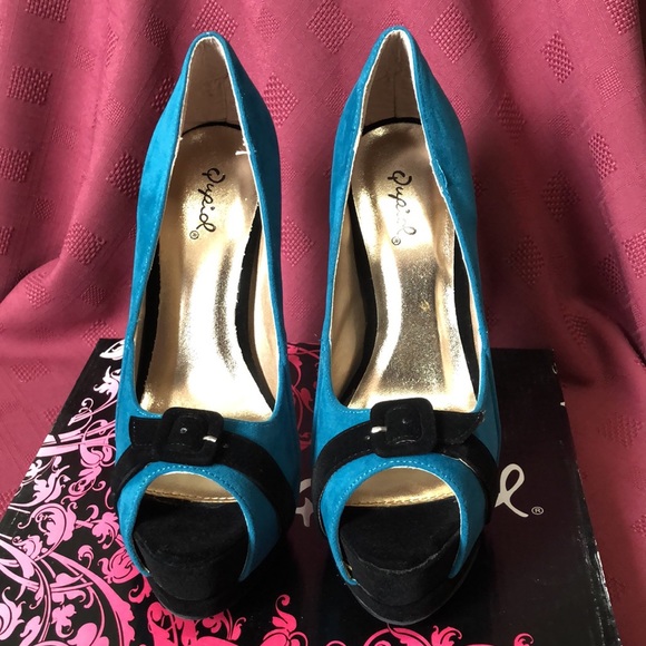 🛍️5/$20🛍️BNIB⭐️QUPID SHOES, BLUE AND BLACK, SIZE 7 1/2. - Picture 2 of 4